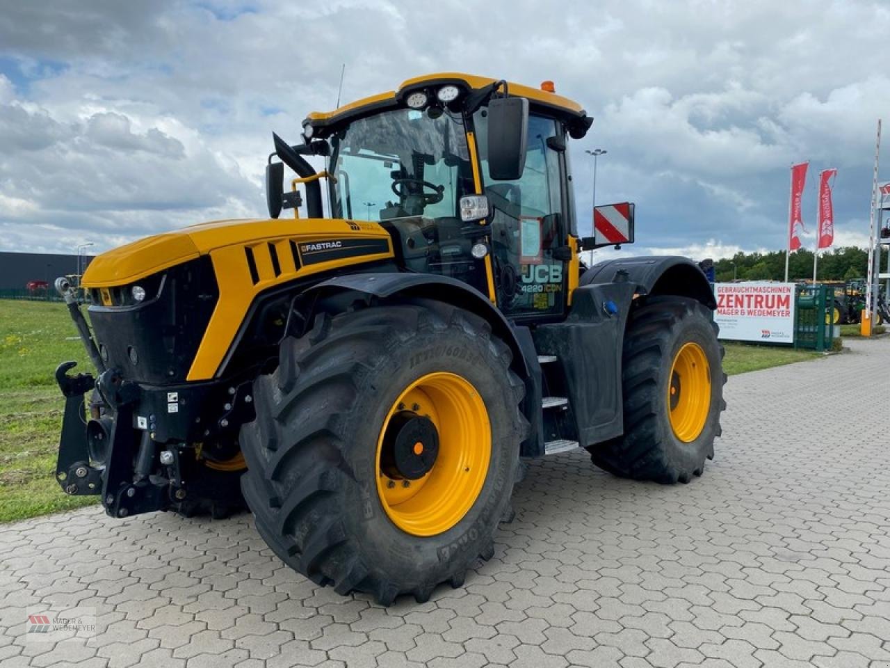 Traktor a típus JCB 4220 ICON GARANTIEVERLÄNGERUNG, Gebrauchtmaschine ekkor: Oyten (Kép 1)