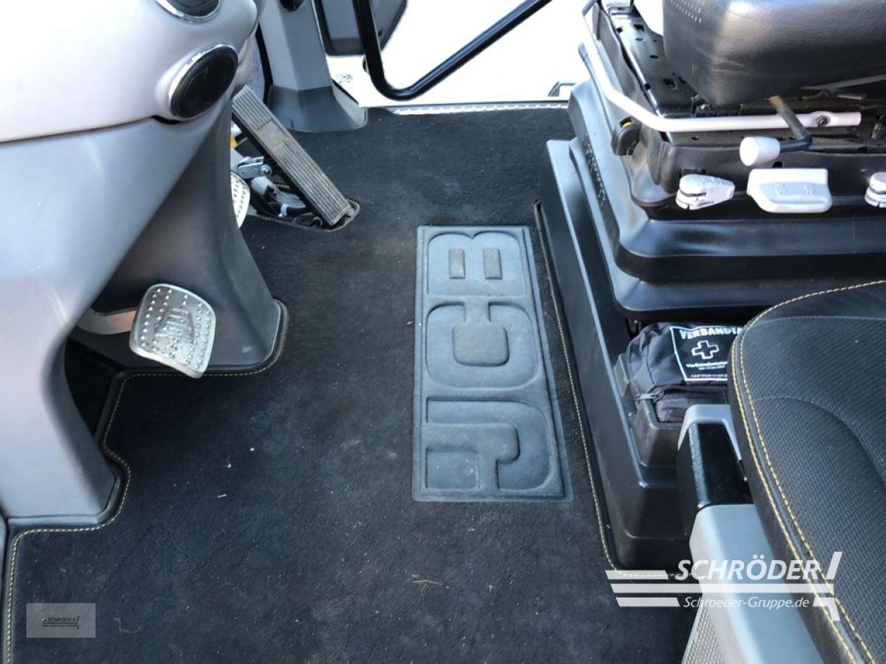 Traktor типа JCB 4220 ICON, Gebrauchtmaschine в Ahlerstedt (Фотография 20)