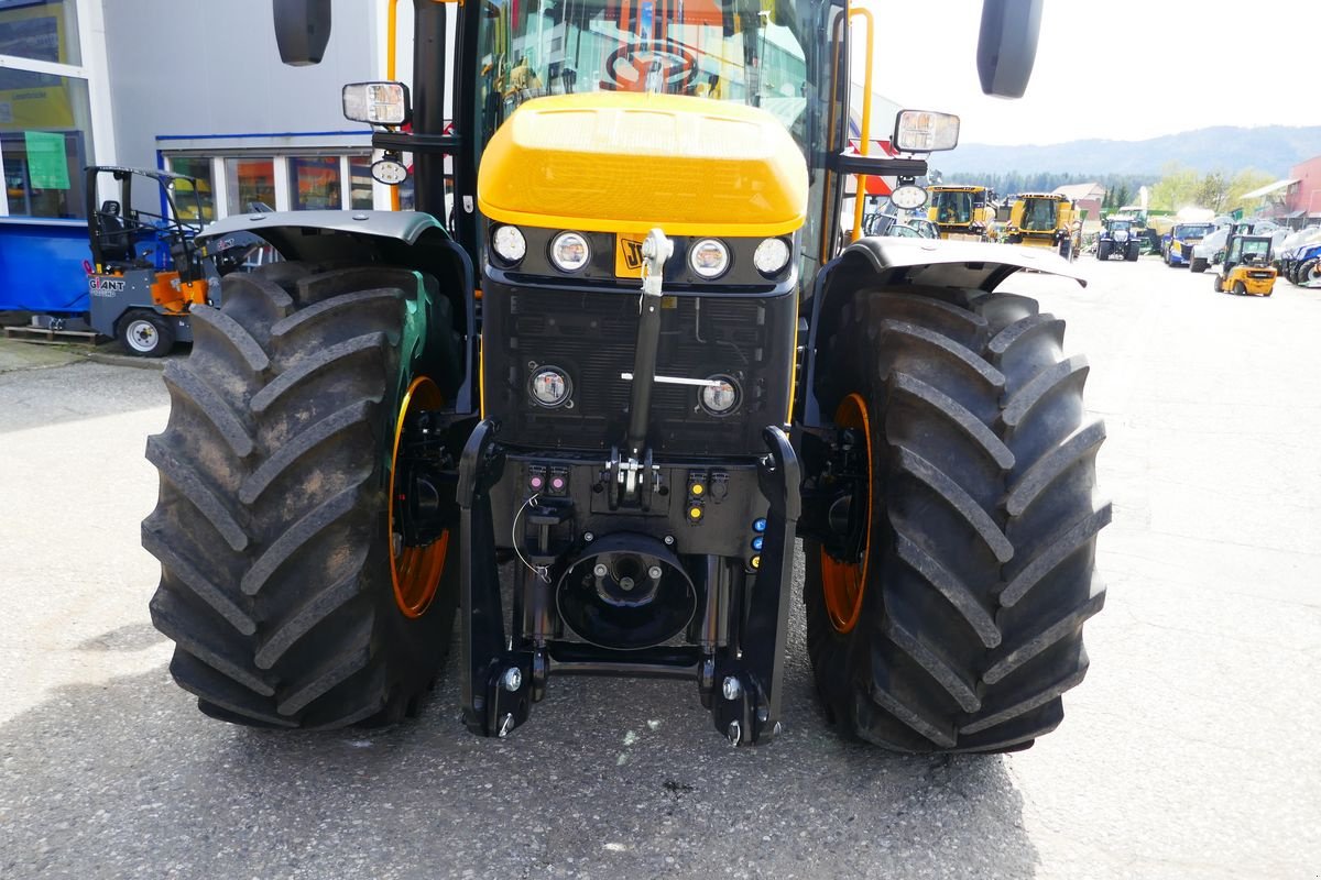 Traktor des Typs JCB 4220 ICON, Gebrauchtmaschine in Villach (Bild 3)