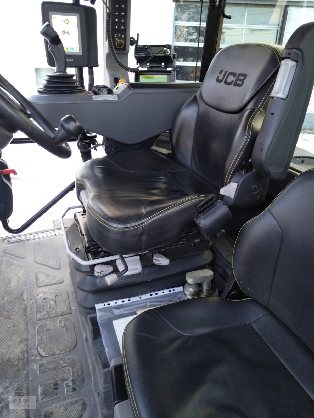 Traktor Türe ait JCB 4220 ProLine John Deere Lenksystem, Gebrauchtmaschine içinde Pegnitz (resim 9)