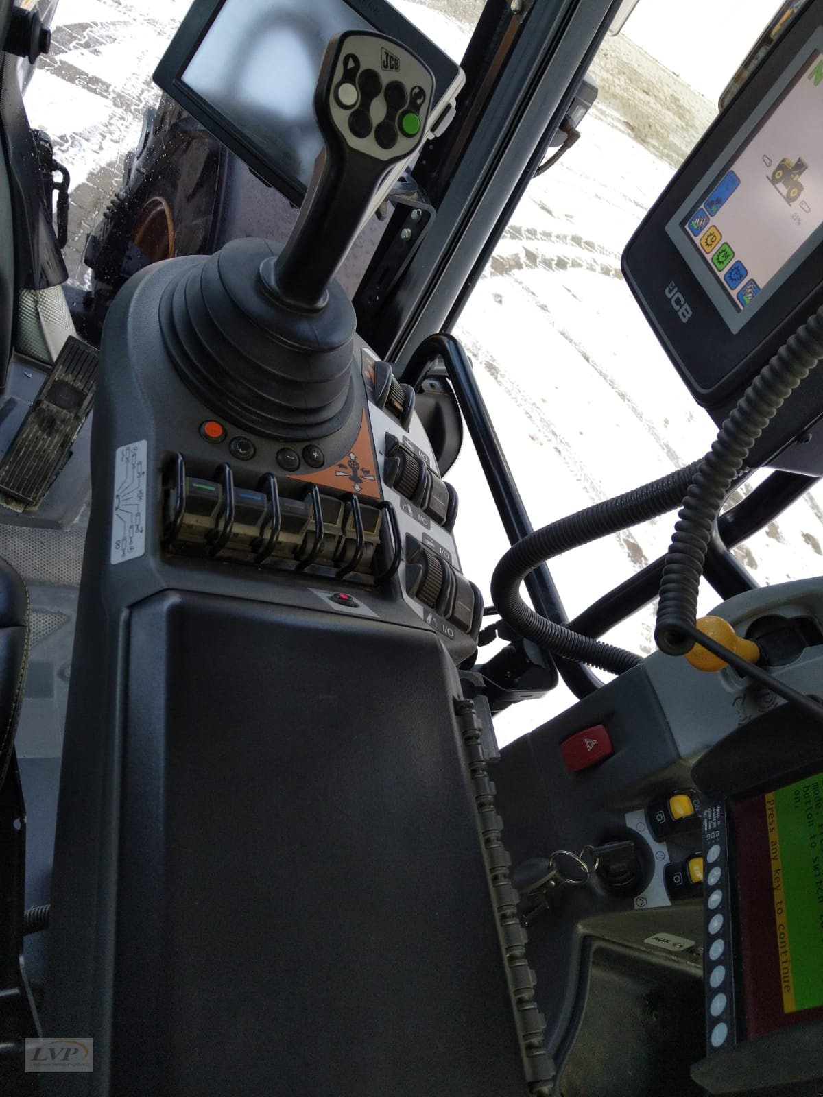 Traktor Türe ait JCB 4220 ProLine John Deere Lenksystem, Gebrauchtmaschine içinde Pegnitz (resim 10)