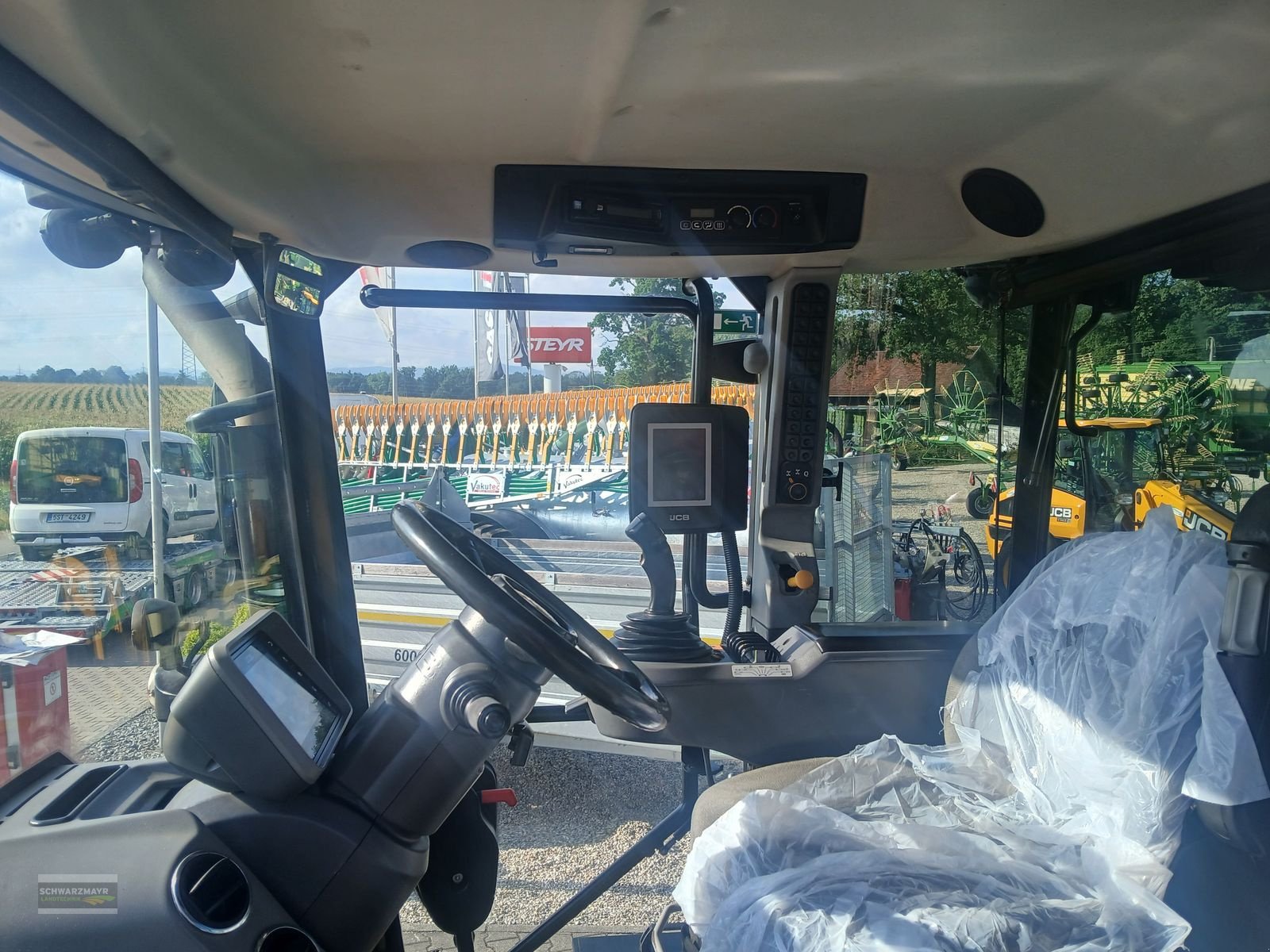 Traktor del tipo JCB 4220, Gebrauchtmaschine In Aurolzmünster (Immagine 14)