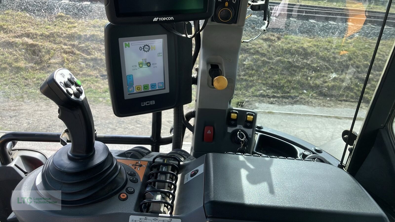 Traktor des Typs JCB 4220, Gebrauchtmaschine in Großpetersdorf (Bild 22)