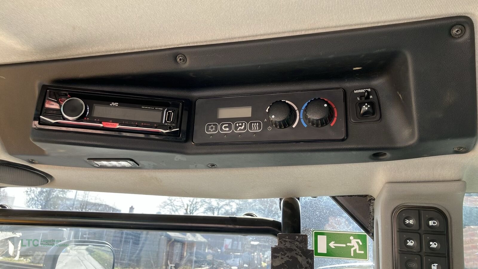 Traktor des Typs JCB 4220, Gebrauchtmaschine in Großpetersdorf (Bild 15)