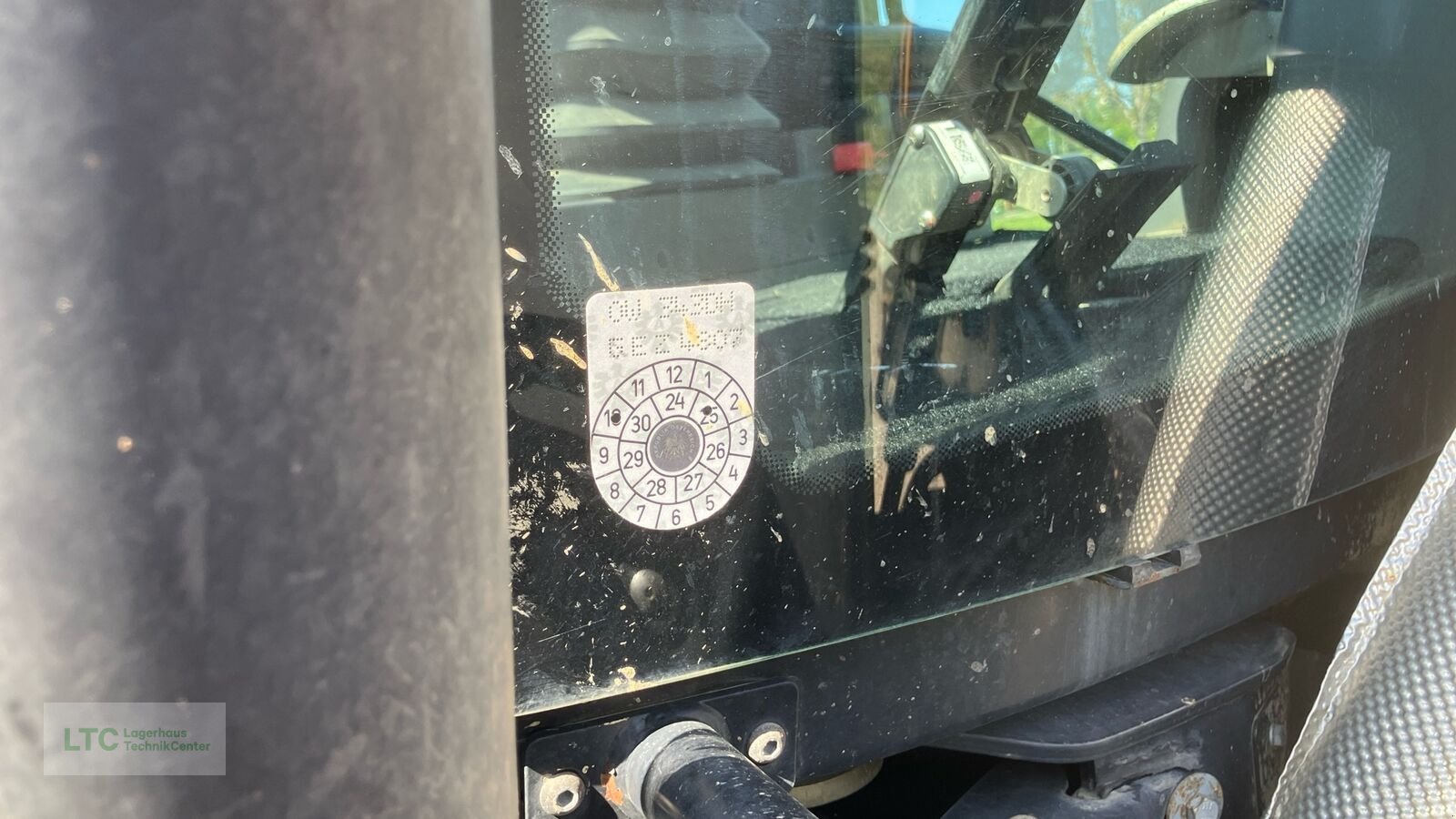 Traktor Türe ait JCB 4220, Gebrauchtmaschine içinde Großpetersdorf (resim 17)