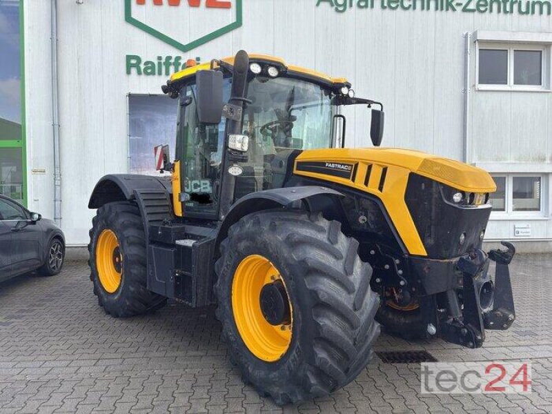 Traktor des Typs JCB 4220, Gebrauchtmaschine in Diez (Bild 2)