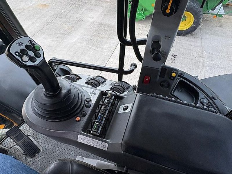 Traktor of the type JCB 4420, Gebrauchtmaschine in Kaunas (Picture 12)