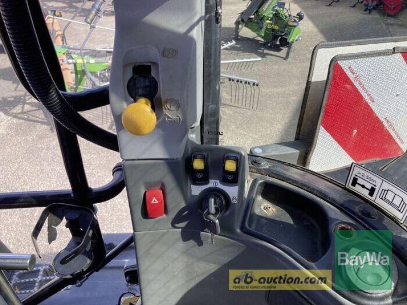 Traktor des Typs JCB 8330   1, Gebrauchtmaschine in Obertraubling (Bild 7)