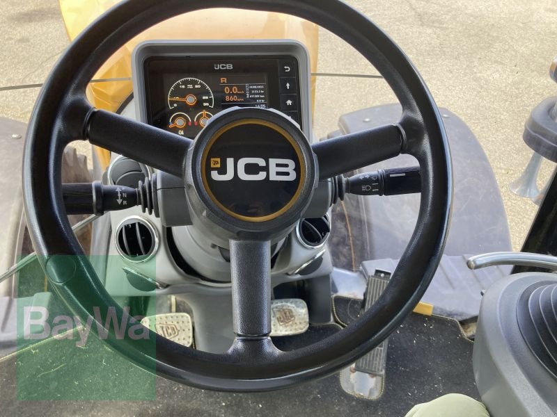 Traktor des Typs JCB 8330   1, Gebrauchtmaschine in Obertraubling (Bild 15)
