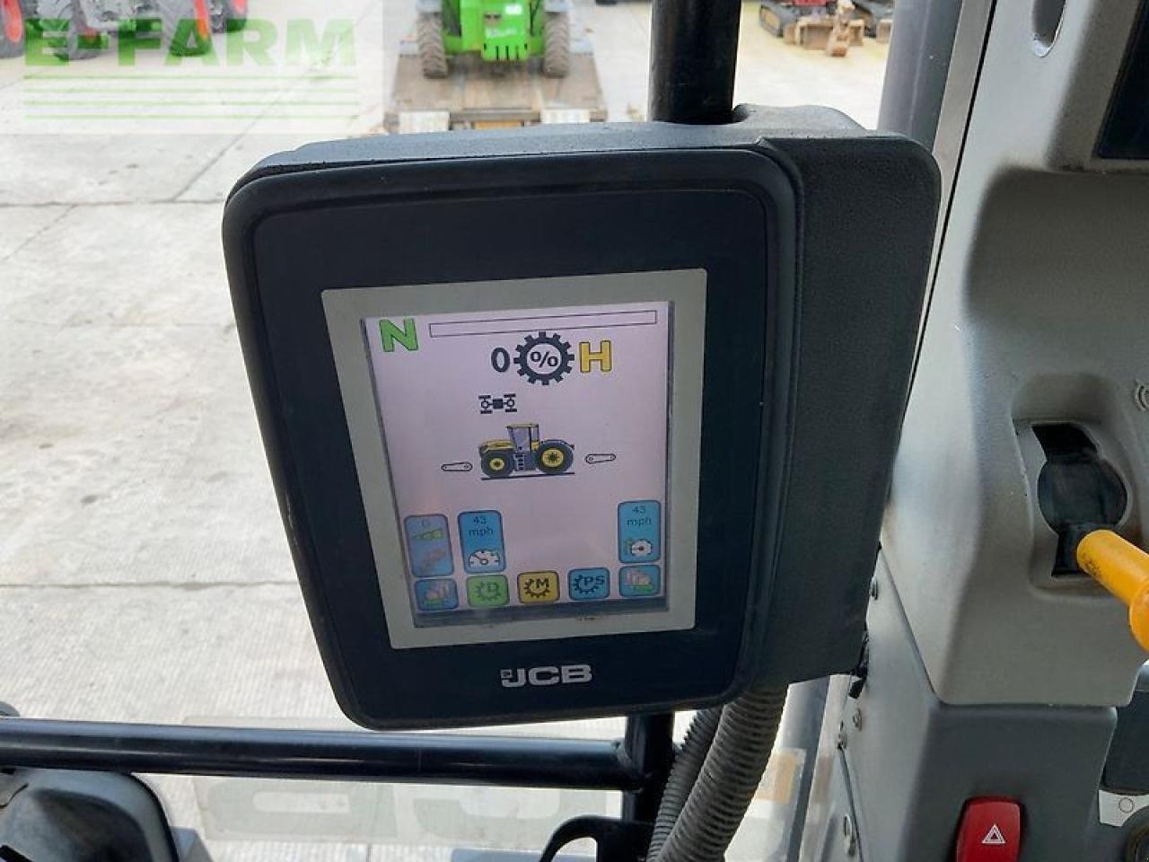 Traktor of the type JCB 8330 fastrac tractor (st25723), Gebrauchtmaschine in SHAFTESBURY (Picture 26)