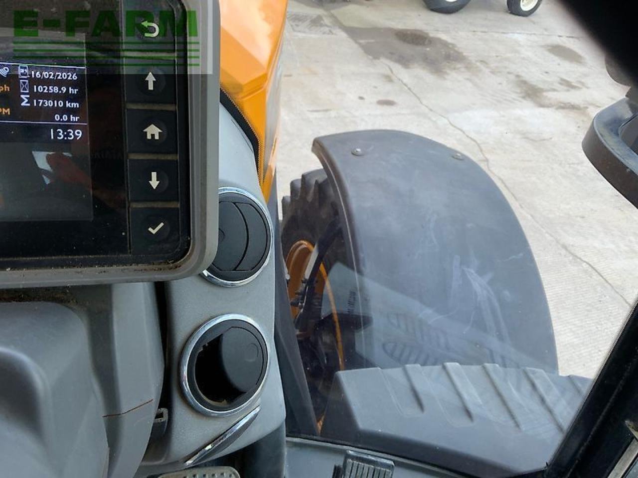 Traktor of the type JCB 8330 fastrac tractor (st25723), Gebrauchtmaschine in SHAFTESBURY (Picture 29)