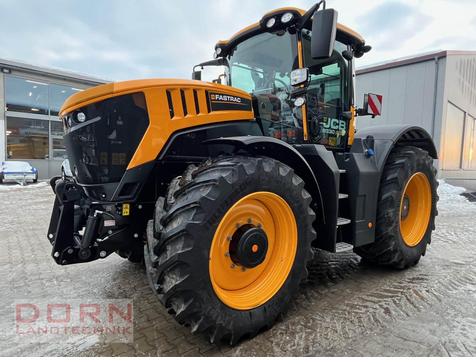 Traktor a típus JCB 8330 ICON, Neumaschine ekkor: Bruckberg (Kép 1)