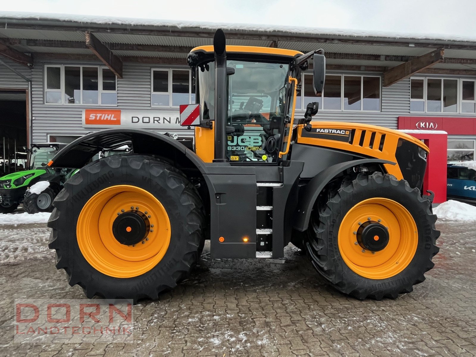 Traktor a típus JCB 8330 ICON, Neumaschine ekkor: Bruckberg (Kép 2)