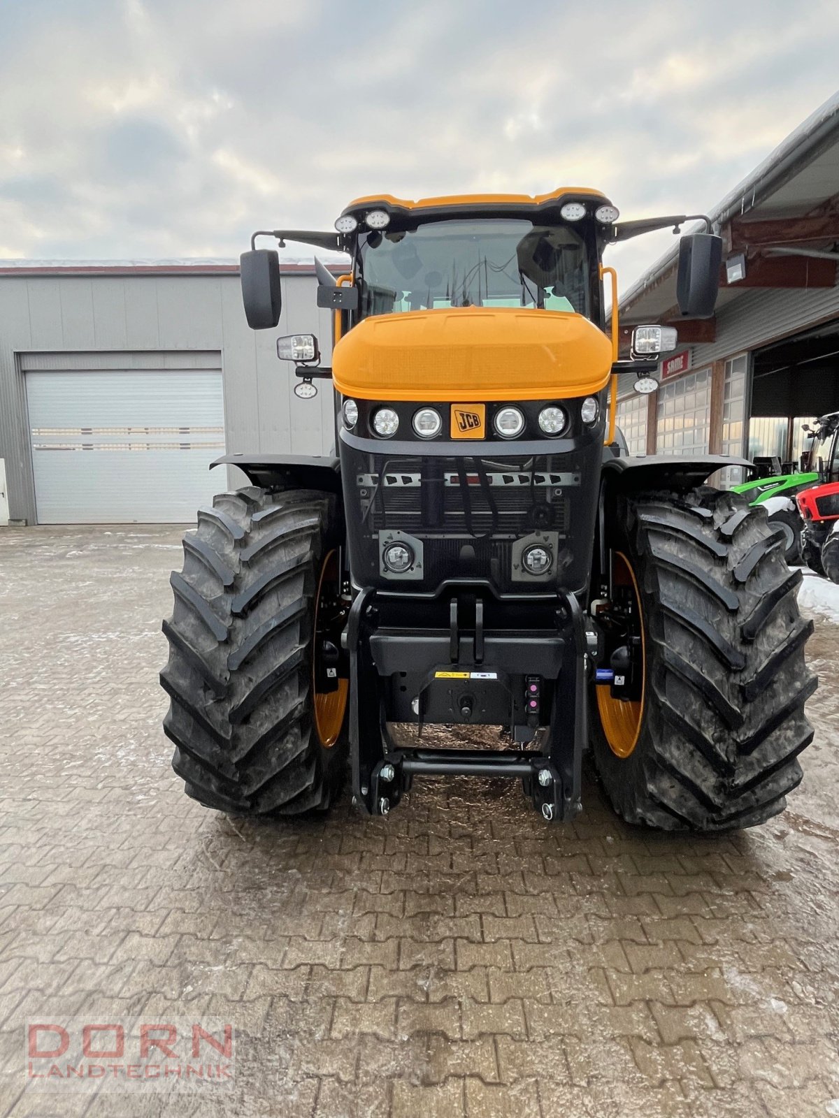 Traktor a típus JCB 8330 ICON, Neumaschine ekkor: Bruckberg (Kép 3)