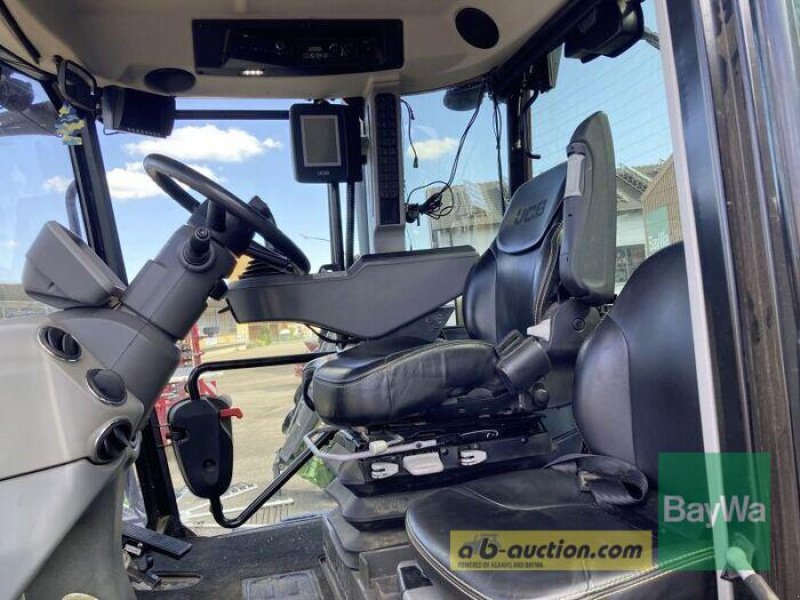 Traktor des Typs JCB 8330, Gebrauchtmaschine in Obertraubling (Bild 2)