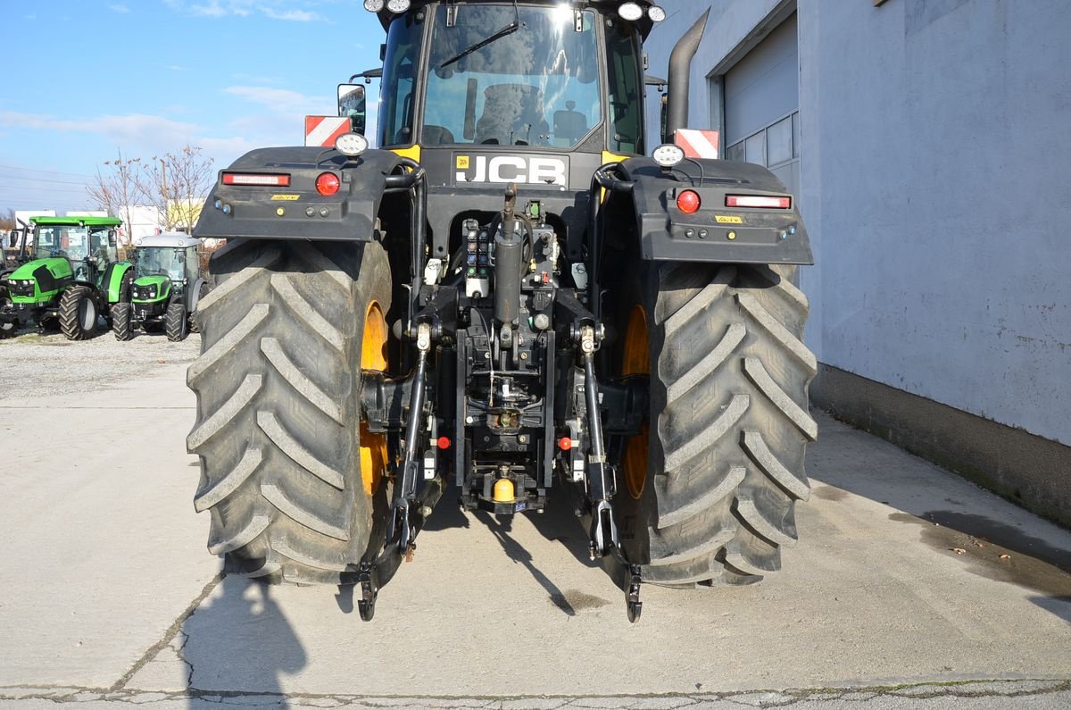 Traktor des Typs JCB 8330, Vorführmaschine in Wien (Bild 5)