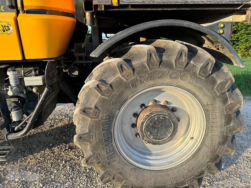 Traktor of the type JCB Fastrac 185/65, Gebrauchtmaschine in Pfeffenhausen (Picture 7)