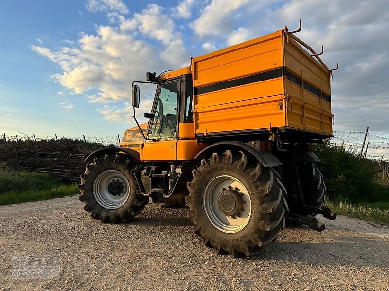 Traktor of the type JCB Fastrac 185/65, Gebrauchtmaschine in Pfeffenhausen (Picture 8)
