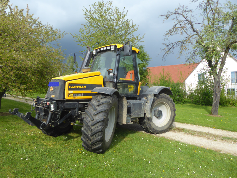 Traktor типа JCB Fastrac 2140 4WS, Gebrauchtmaschine в Marxheim