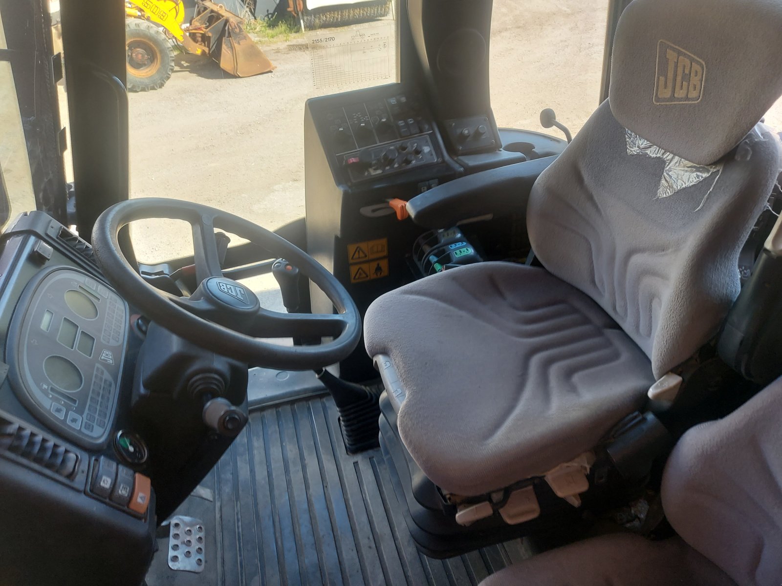 Traktor типа JCB Fastrac 2155 4WS, Gebrauchtmaschine в Haselbach (Фотография 9)