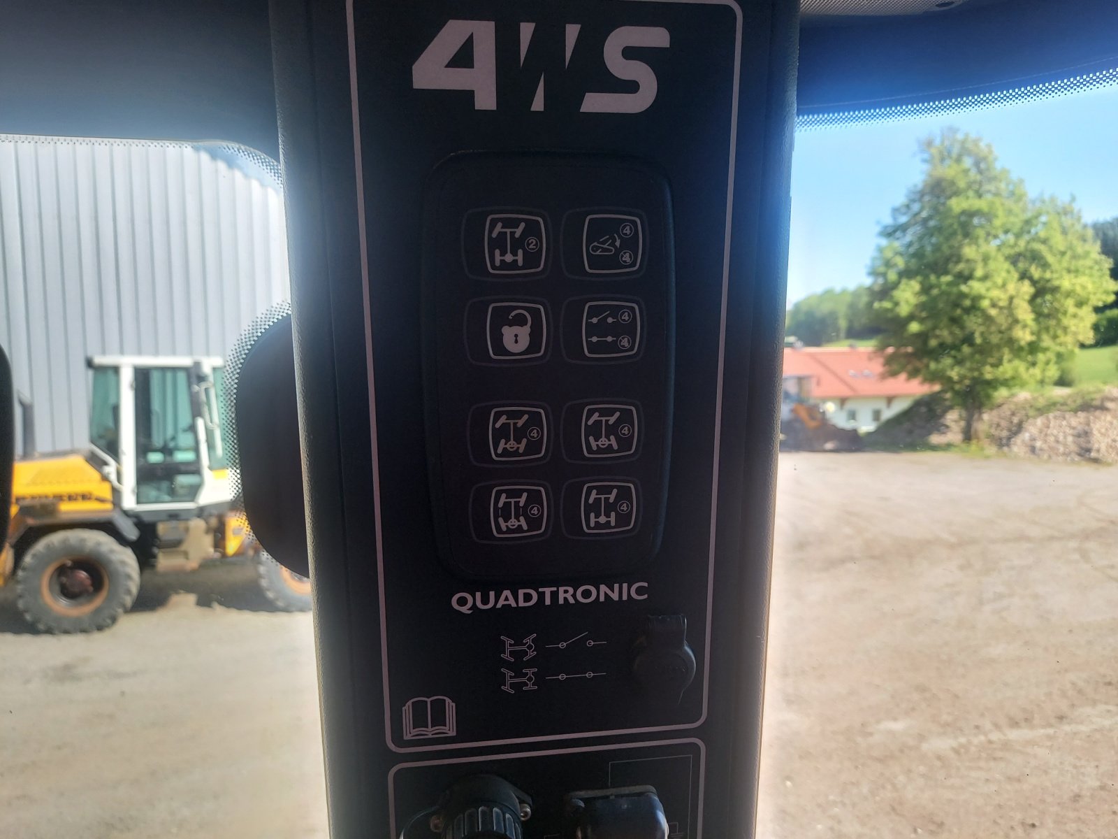 Traktor типа JCB Fastrac 2155 4WS, Gebrauchtmaschine в Haselbach (Фотография 11)