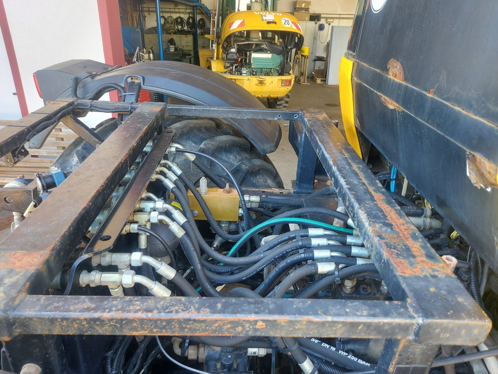 Traktor типа JCB Fastrac 2155 4WS, Gebrauchtmaschine в Haselbach (Фотография 24)