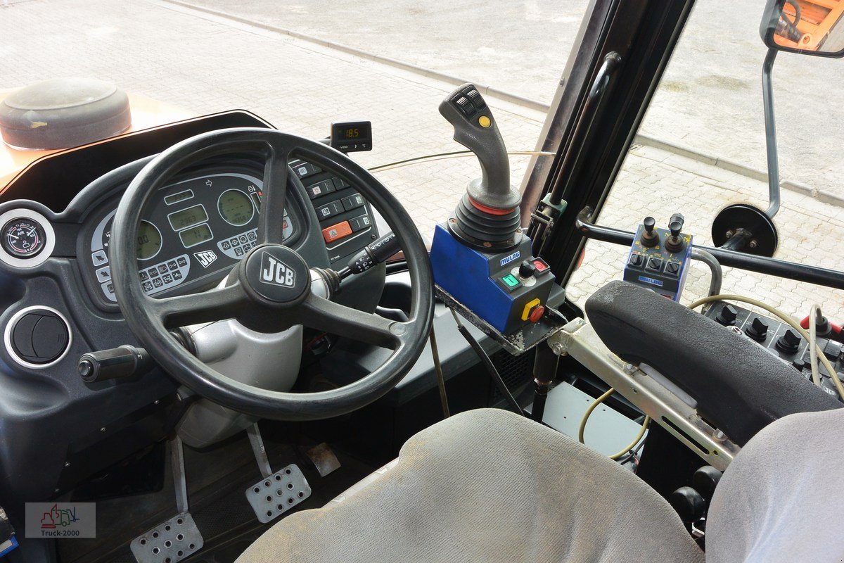 Traktor типа JCB Fastrac 3170, Gebrauchtmaschine в Sottrum (Фотография 18)