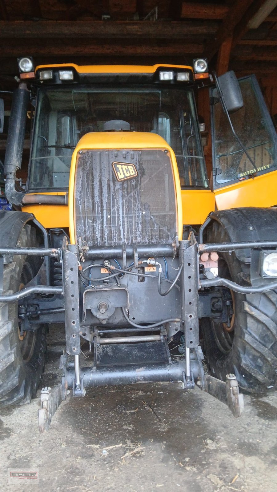 Traktor des Typs JCB Fastrac 3185, Gebrauchtmaschine in Pähl (Bild 2)