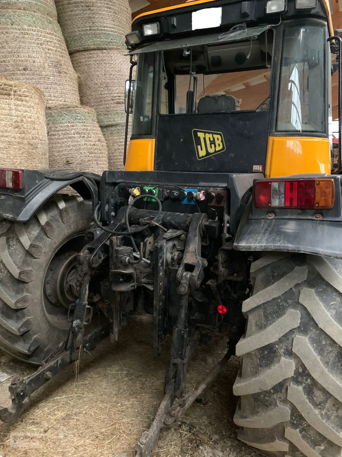 Traktor des Typs JCB Fastrac 3185, Gebrauchtmaschine in Pähl (Bild 4)