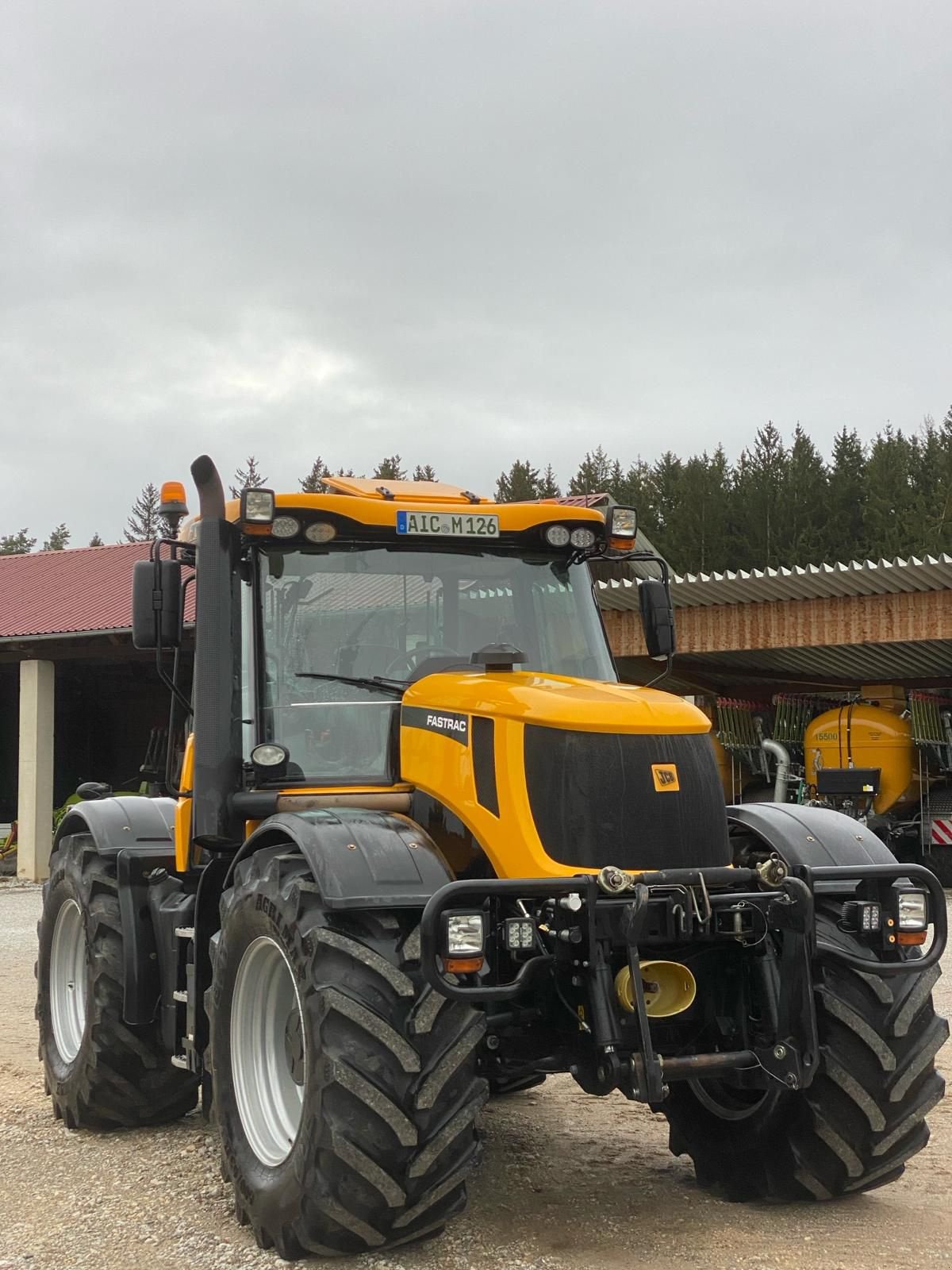 Traktor of the type JCB Fastrac 3230-80 Plus, Gebrauchtmaschine in Hollenbach (Picture 9)