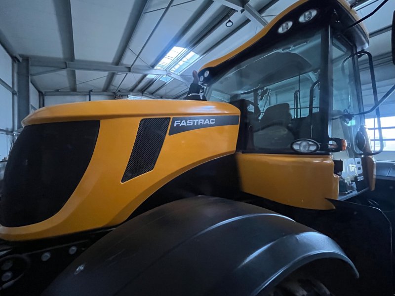 Traktor vrste JCB Fastrac 3230 Plus, Gebrauchtmaschine v Neumarkt in der Oberpfalz (Slika 1)