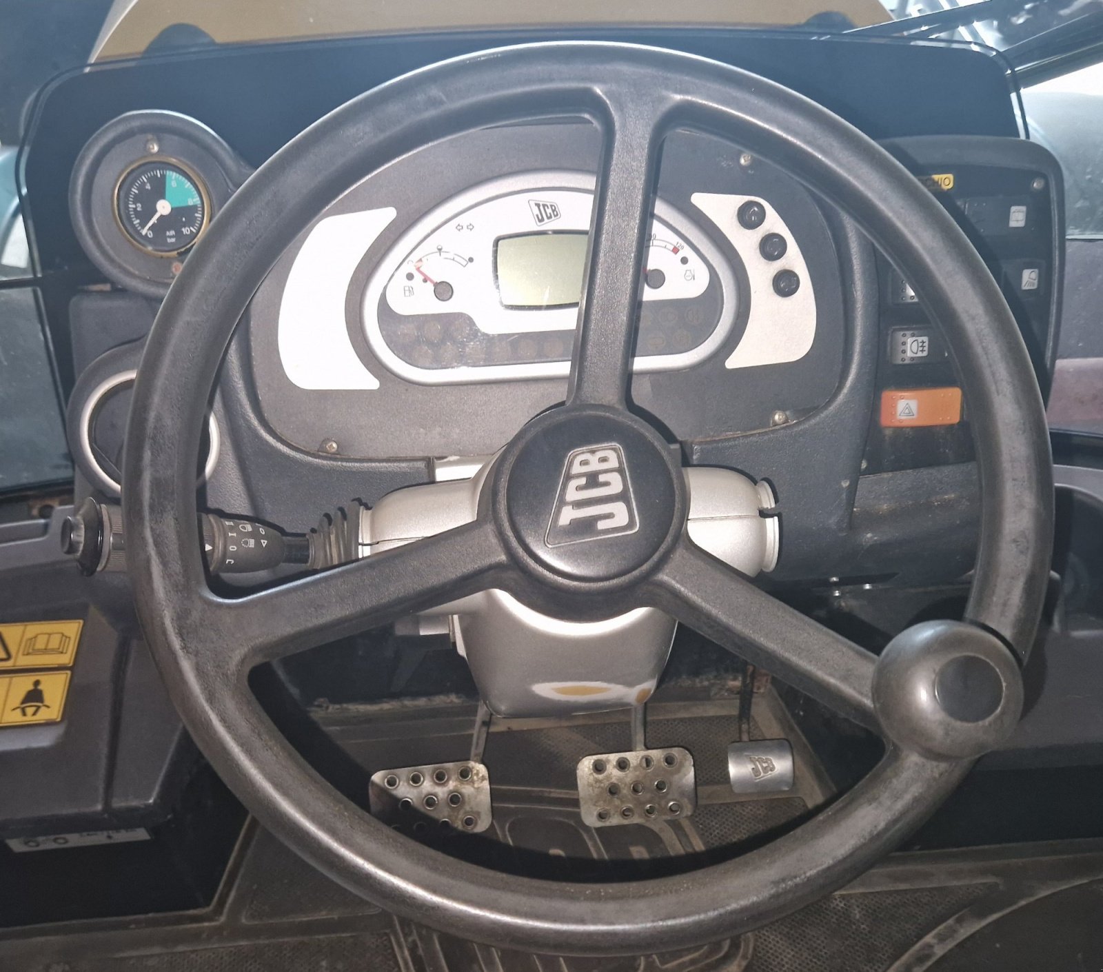 Traktor of the type JCB Fastrac 3230, Gebrauchtmaschine in Neureichenau (Picture 8)