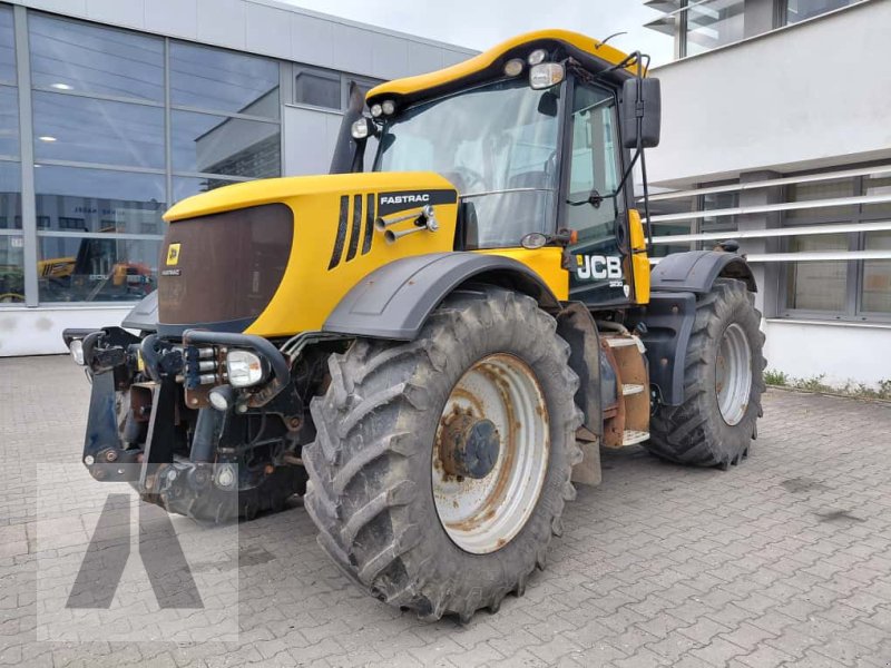 Traktor del tipo JCB Fastrac 3230, Gebrauchtmaschine en Regensburg (Imagen 1)
