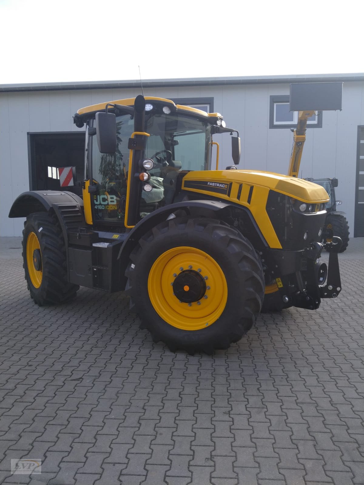 Traktor van het type JCB Fastrac 4160, Gebrauchtmaschine in Pegnitz (Foto 2)