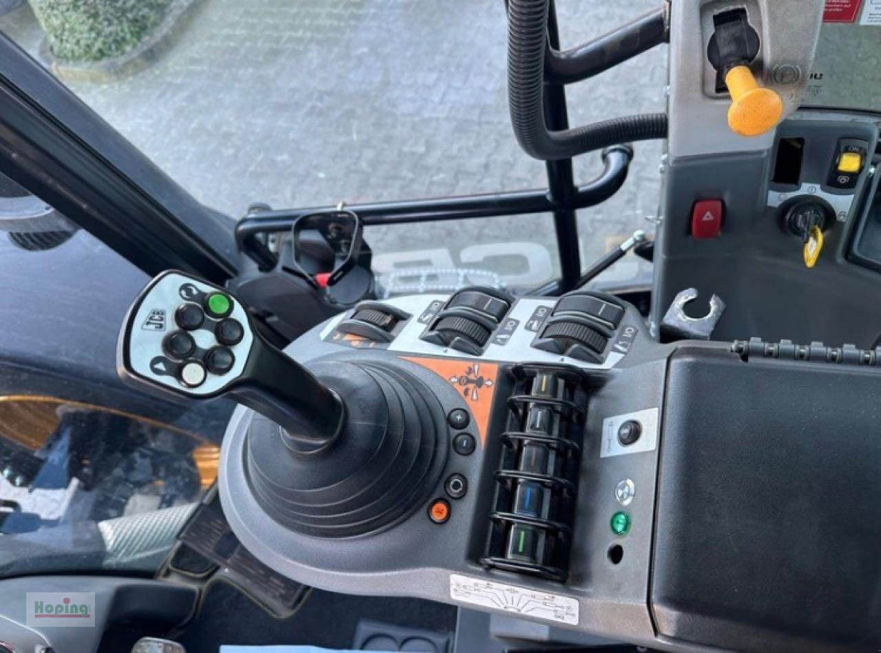 Traktor of the type JCB Fastrac 4160, Gebrauchtmaschine in Bakum (Picture 16)
