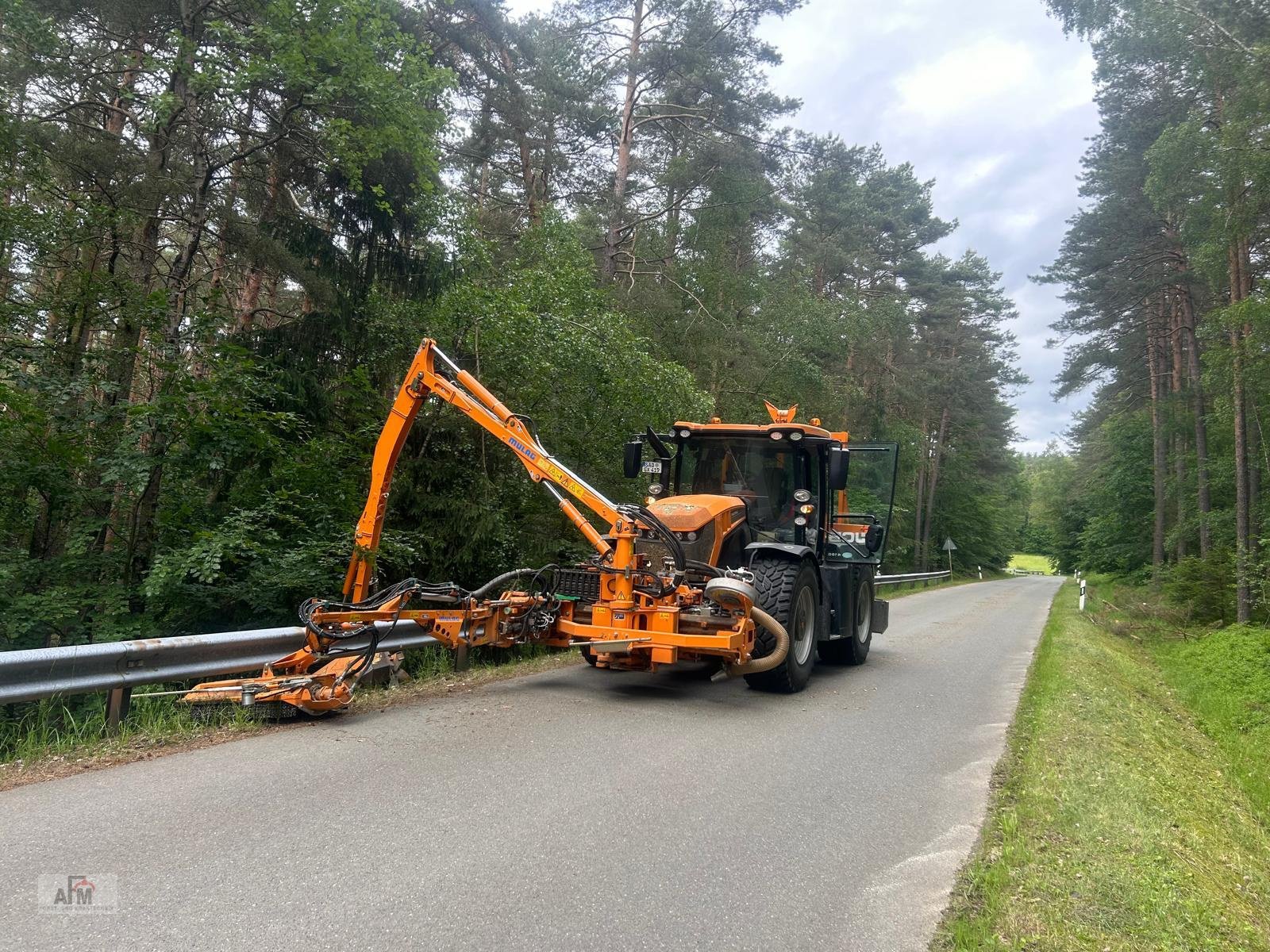 Traktor des Typs JCB Fastrac 4190, Gebrauchtmaschine in Bodenwöhr/ Taxöldern (Bild 4)