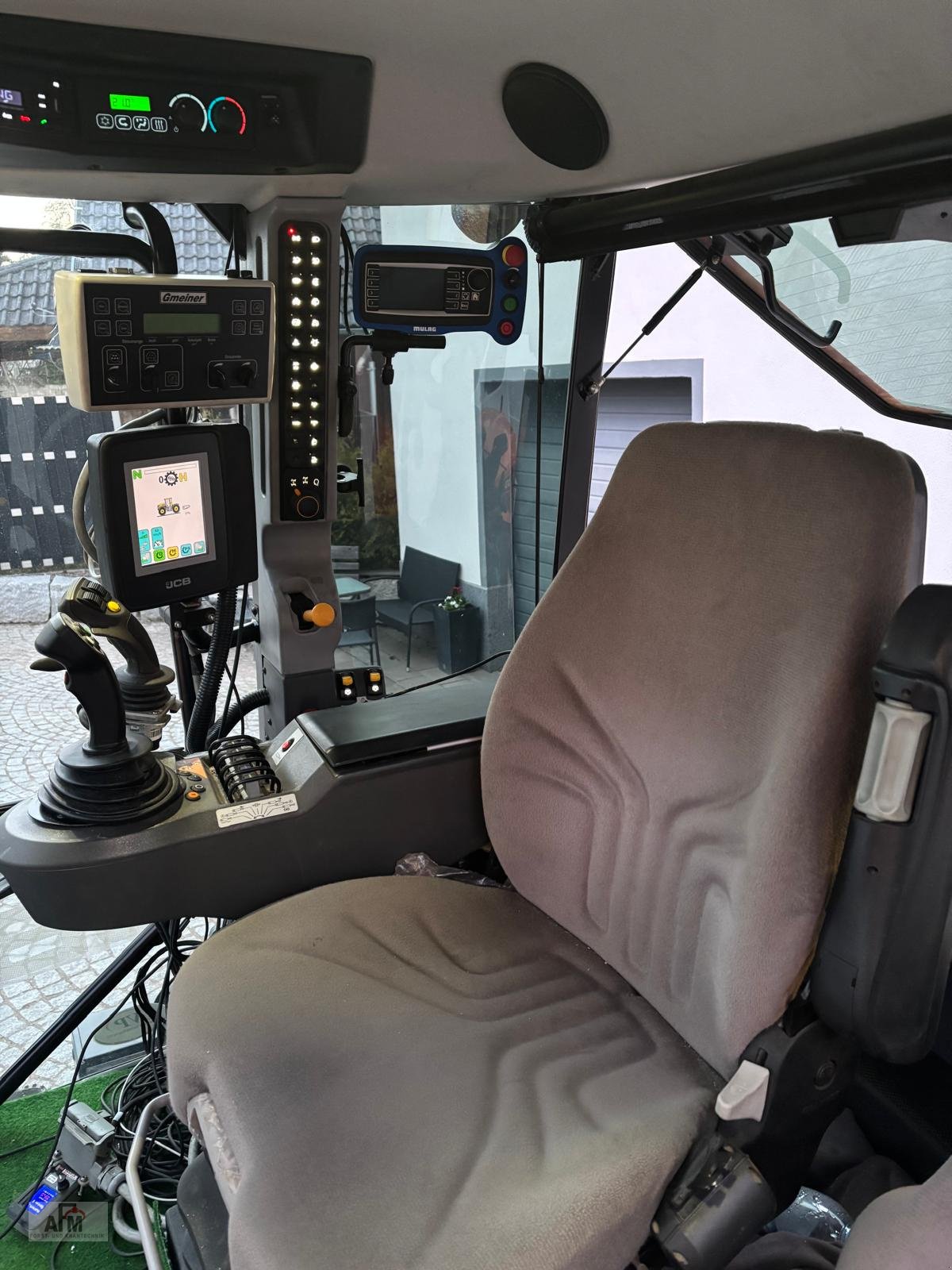 Traktor des Typs JCB Fastrac 4190, Gebrauchtmaschine in Bodenwöhr/ Taxöldern (Bild 6)