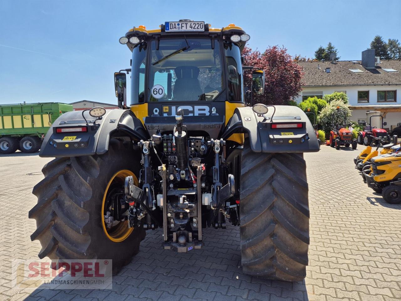 Traktor des Typs JCB FASTRAC 4220 ICON PRO-LINE GPS, Neumaschine in Groß-Umstadt (Bild 7)