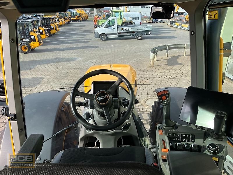 Traktor of the type JCB Fastrac 4220 Icon Pro Line, Gebrauchtmaschine in Frechen (Picture 12)