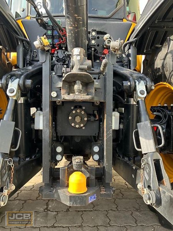 Traktor of the type JCB Fastrac 4220 Icon Pro Line, Gebrauchtmaschine in Frechen (Picture 18)