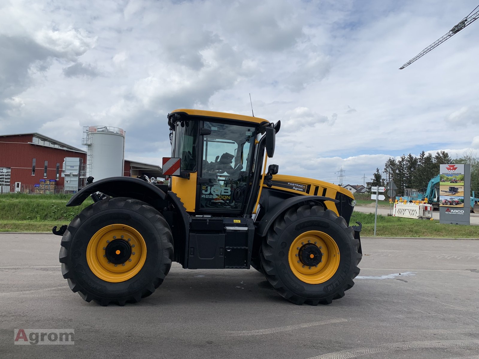 Traktor tip JCB Fastrac 4220 iCON, Neumaschine in Meißenheim-Kürzell (Poză 7)