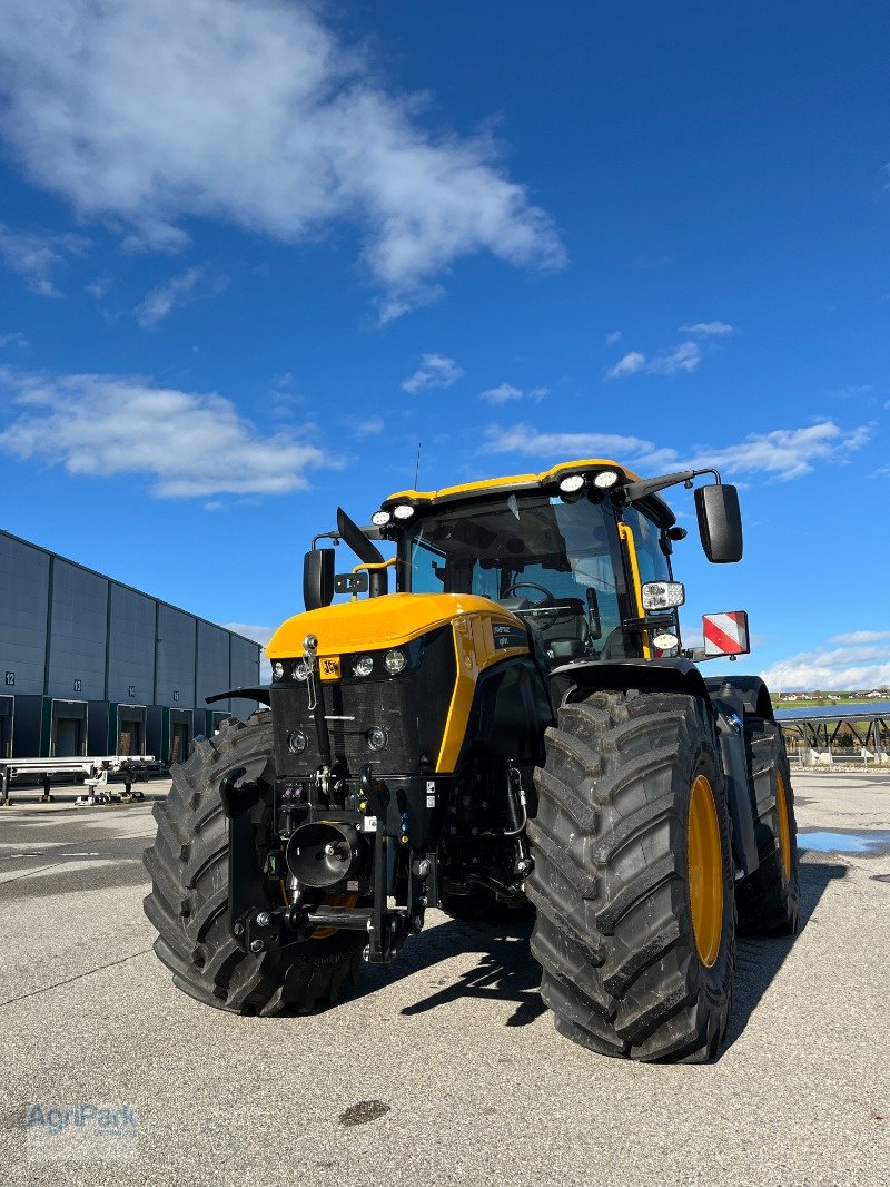 Traktor of the type JCB FASTRAC 4220 ICON, Gebrauchtmaschine in Kirchdorf (Picture 5)