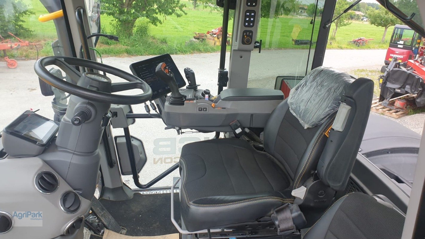 Traktor a típus JCB FASTRAC 4220 ICON, Gebrauchtmaschine ekkor: Kirchdorf (Kép 6)