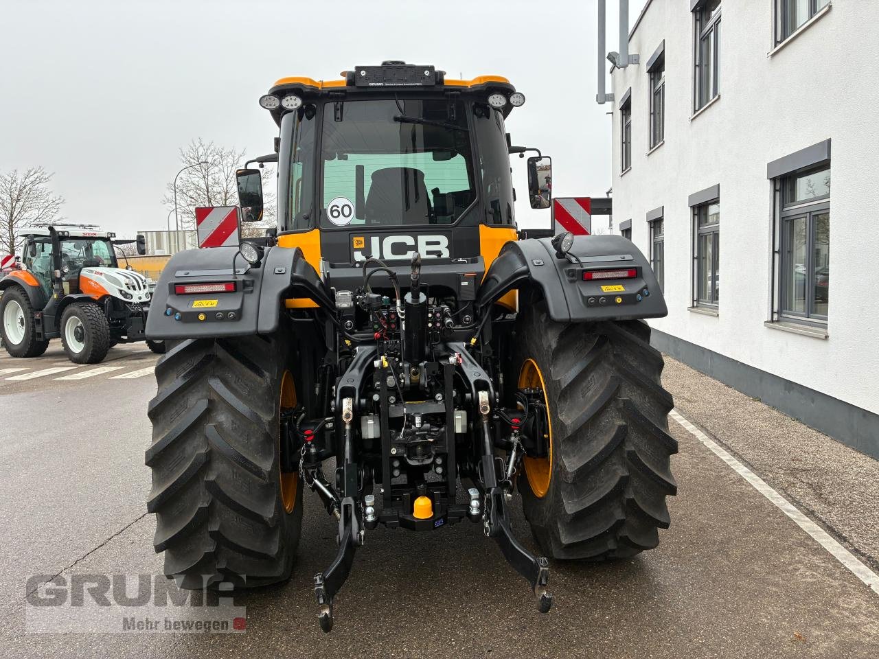 Traktor des Typs JCB Fastrac 4220 ICON, Gebrauchtmaschine in Friedberg-Derching (Bild 5)