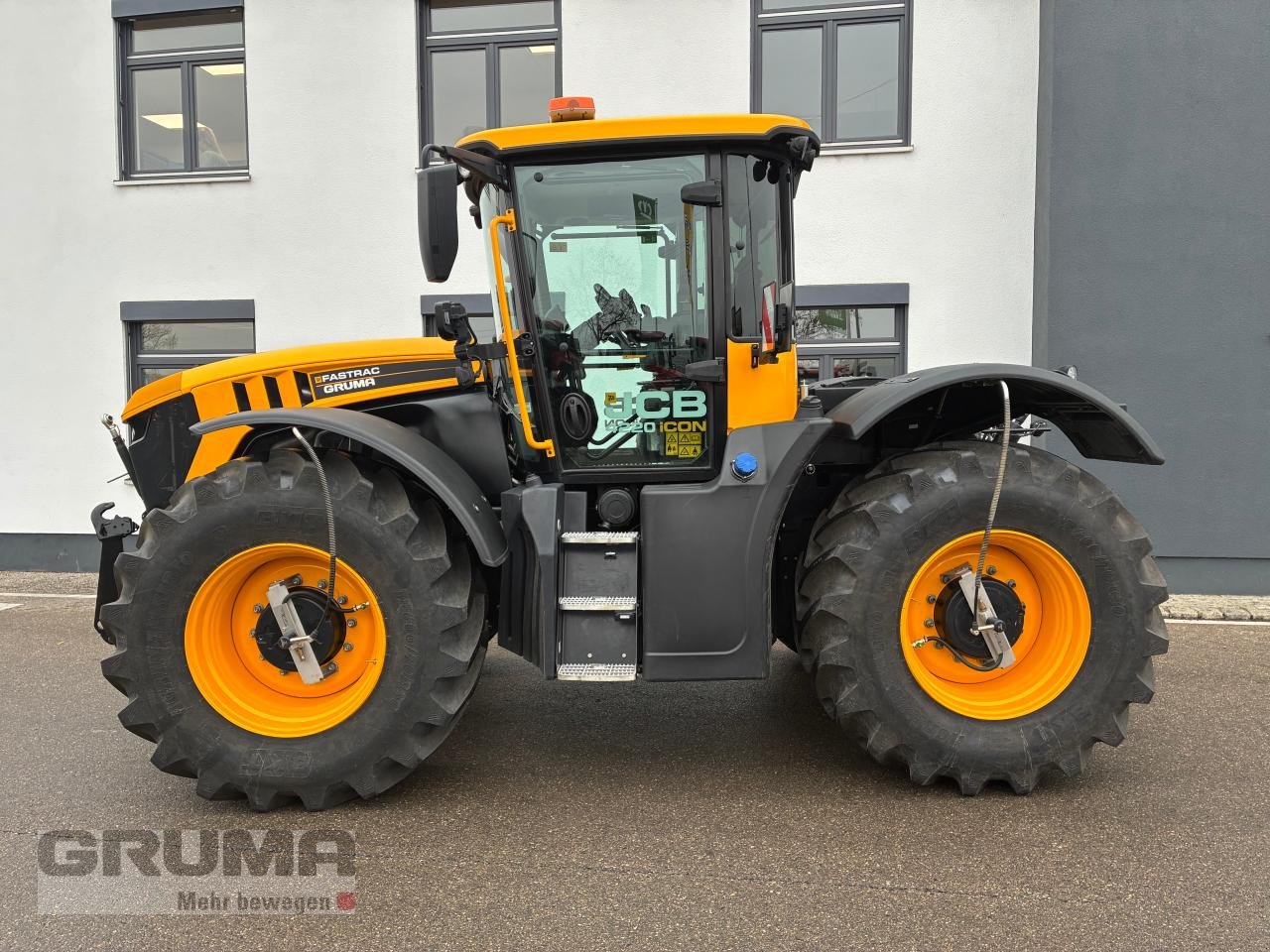 Traktor des Typs JCB Fastrac 4220 ICON, Gebrauchtmaschine in Friedberg-Derching (Bild 8)