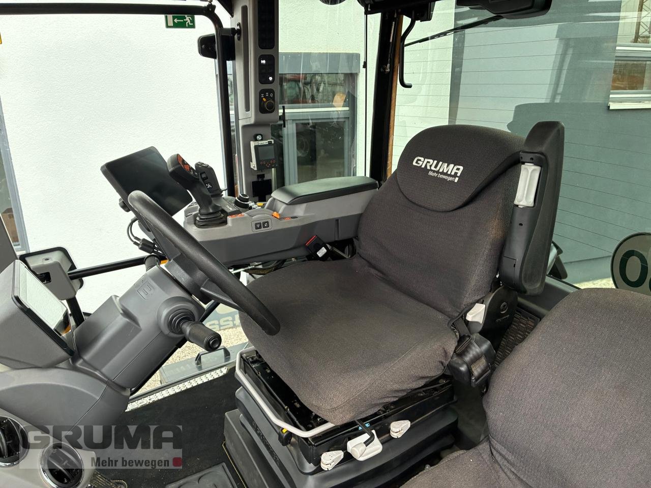 Traktor des Typs JCB Fastrac 4220 ICON, Gebrauchtmaschine in Friedberg-Derching (Bild 10)