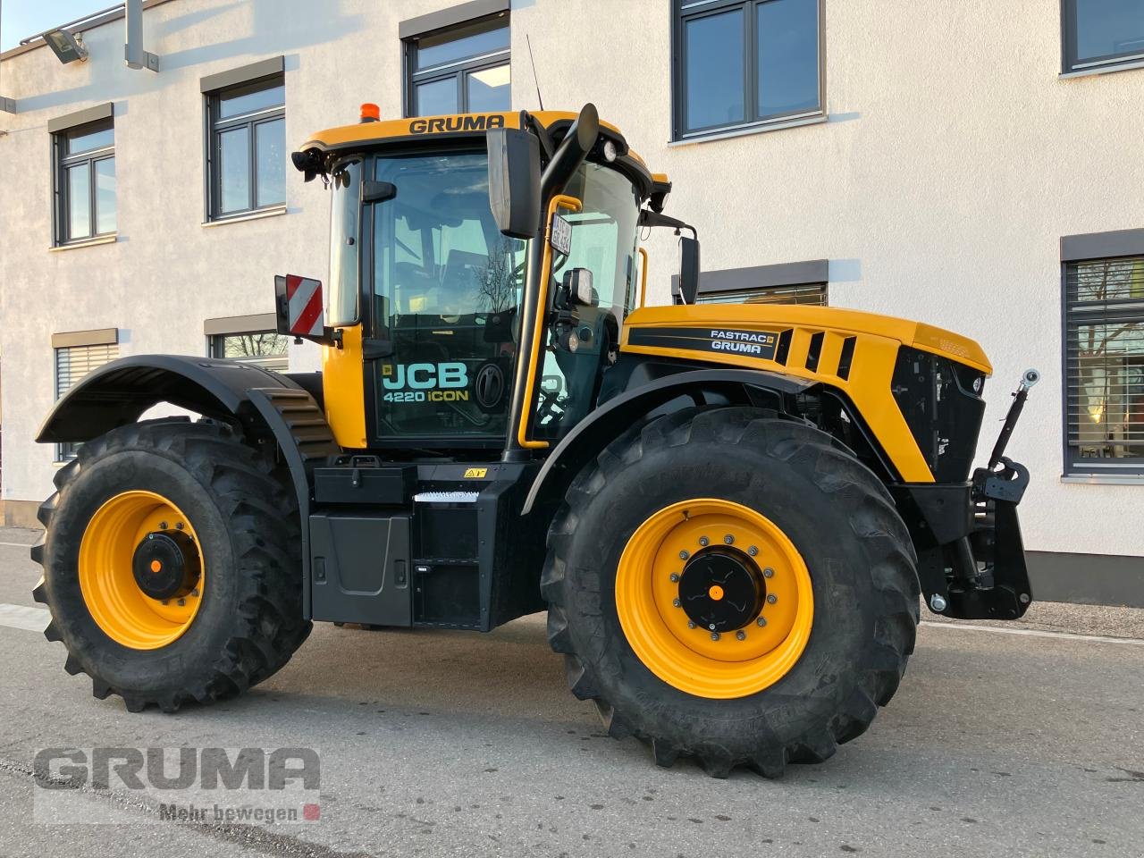Traktor typu JCB Fastrac 4220 iCON, Neumaschine w Friedberg-Derching (Zdjęcie 17)