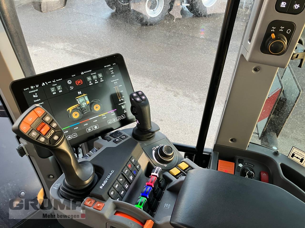 Traktor typu JCB Fastrac 4220 iCON, Neumaschine w Friedberg-Derching (Zdjęcie 21)