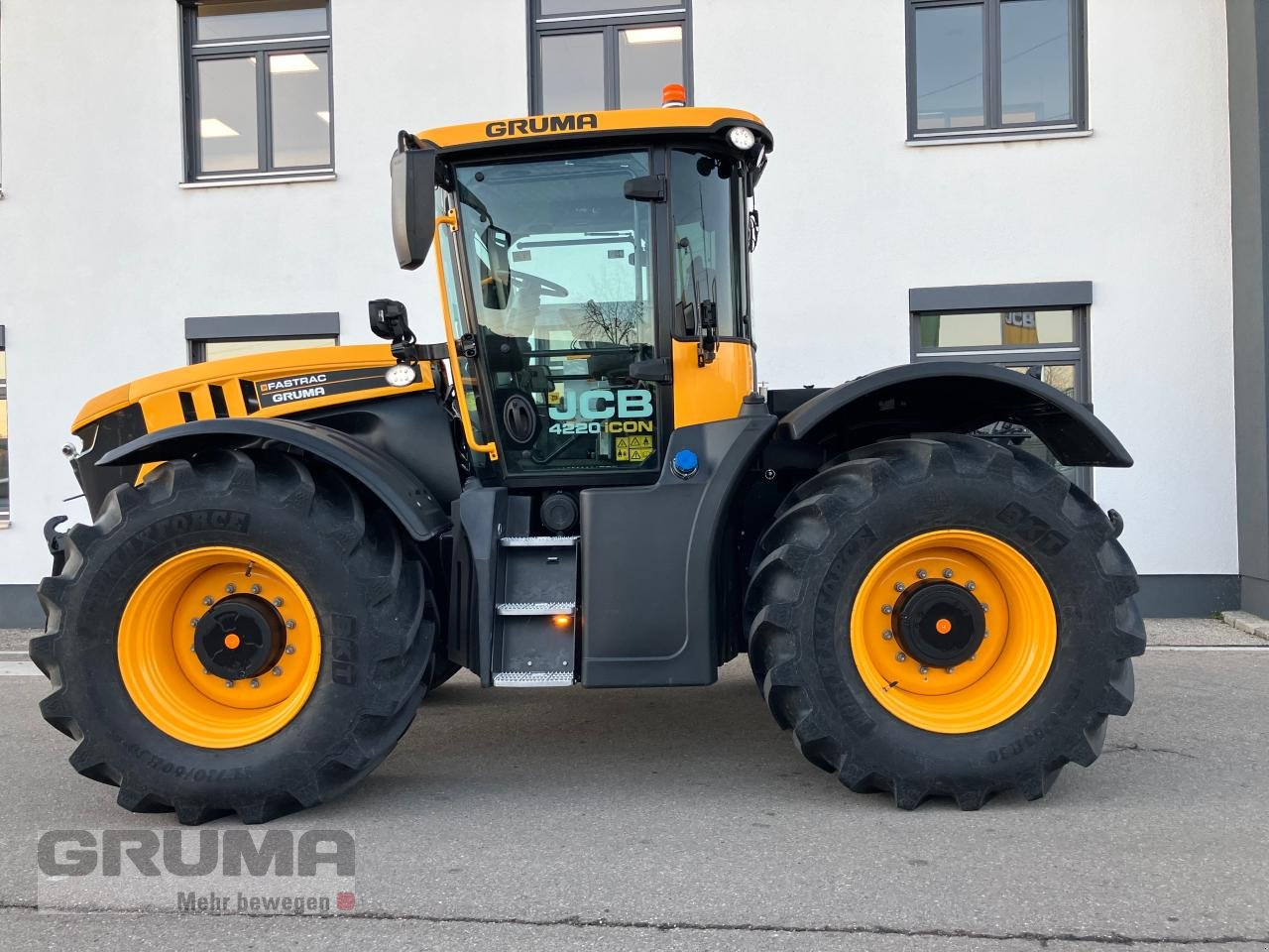 Traktor типа JCB Fastrac 4220 iCON, Neumaschine в Friedberg-Derching (Фотография 10)