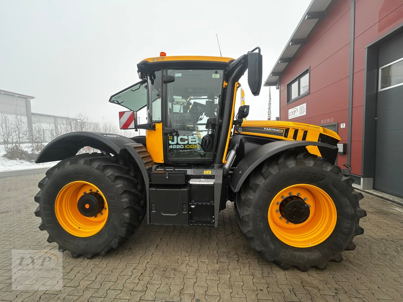 Traktor typu JCB Fastrac 4220 Icon, Gebrauchtmaschine w Hohenau (Zdjęcie 3)